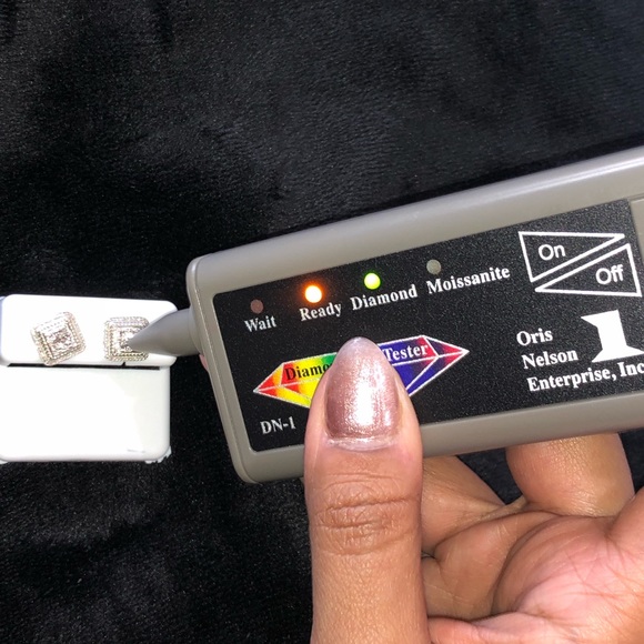 REAL DIAMOND White gold tone square earring NOT CZ - Picture 9 of 9